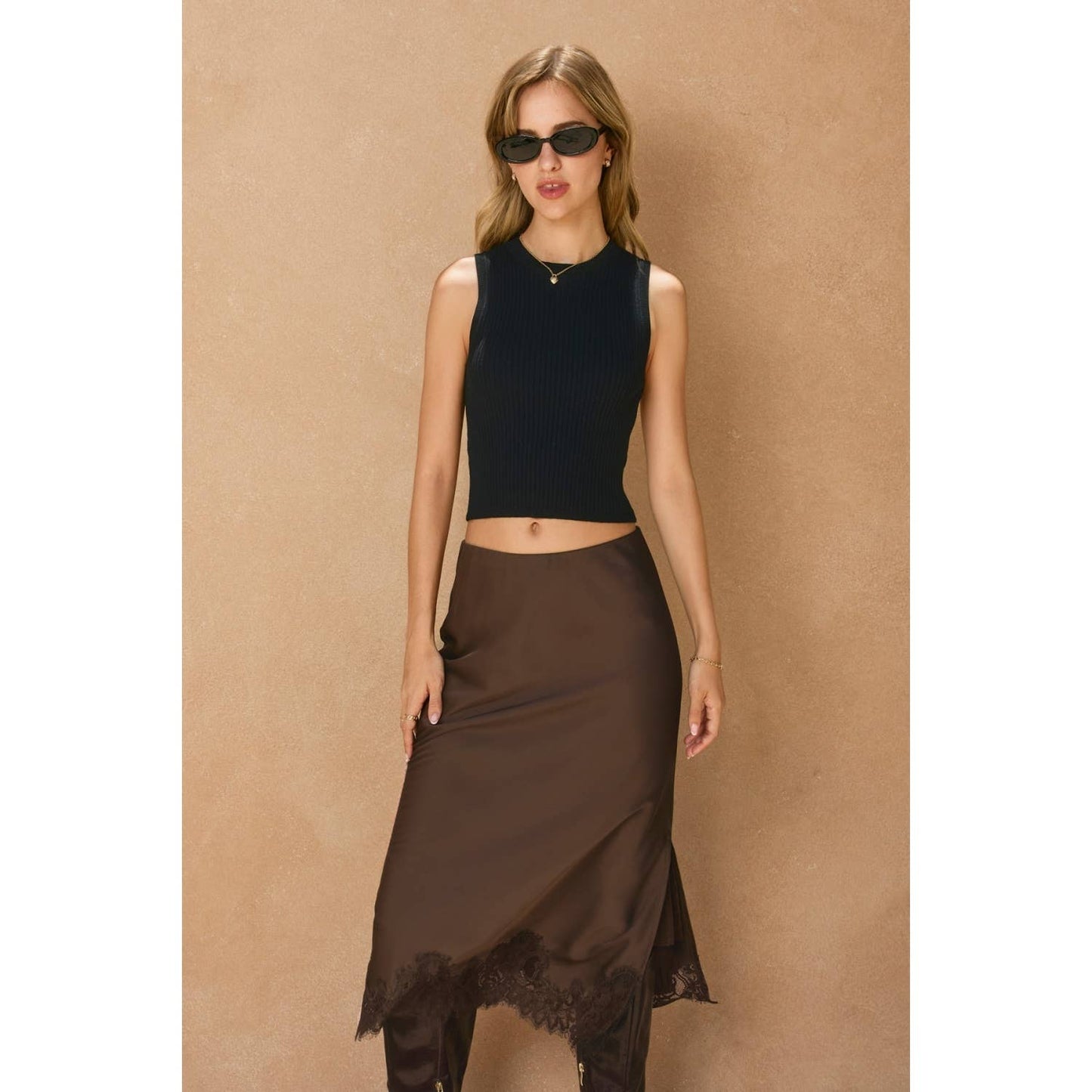 Dull Satin Lace Hem Pencil Skirt
